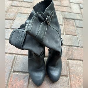 Antonio Melani grey heeled boots with buckle accent size 7.5